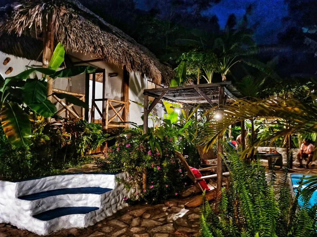Cabanas Puesta Del Sol ลาส เปนีตาส ภายนอก รูปภาพ
