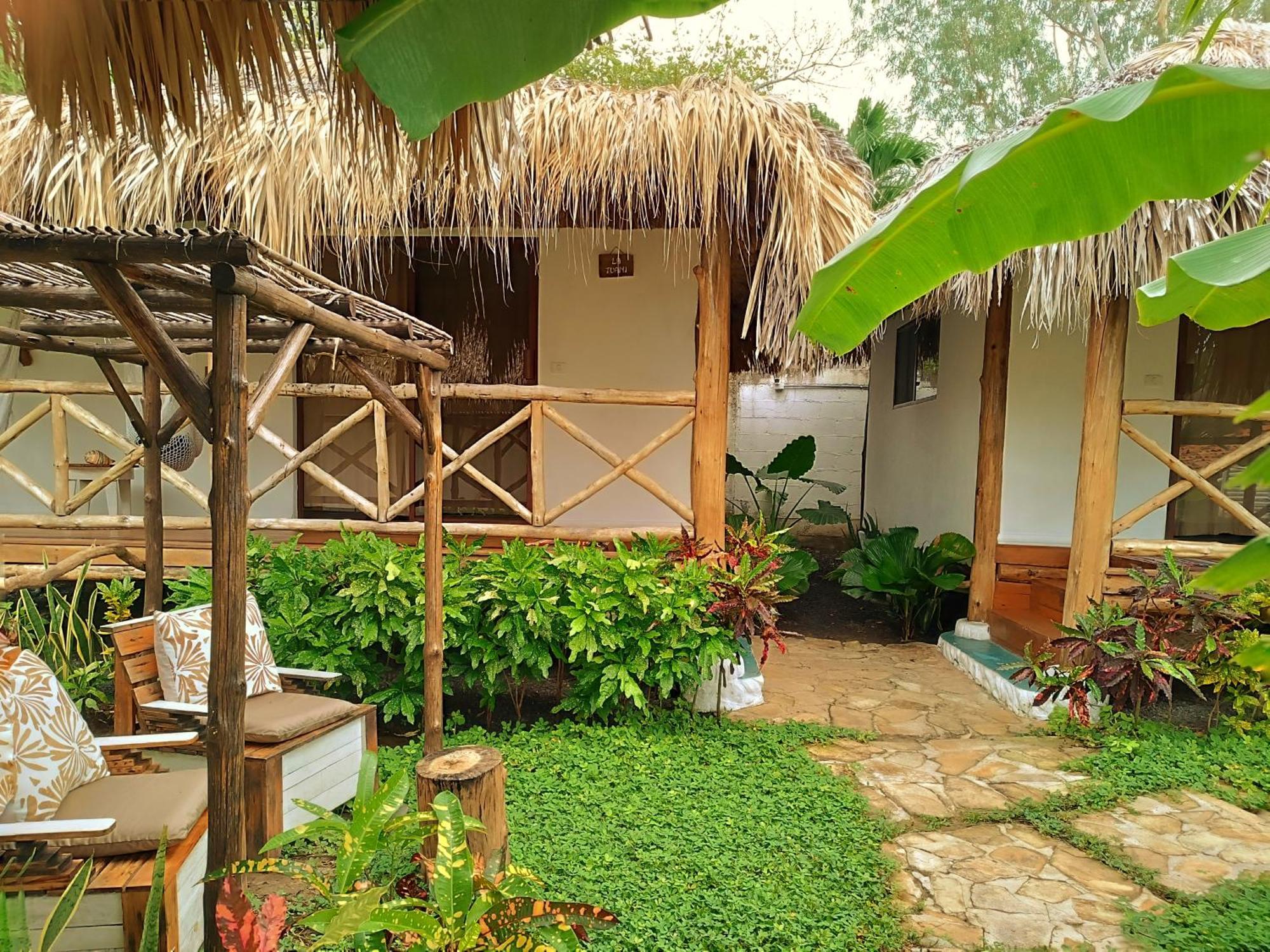 Cabanas Puesta Del Sol ลาส เปนีตาส ภายนอก รูปภาพ