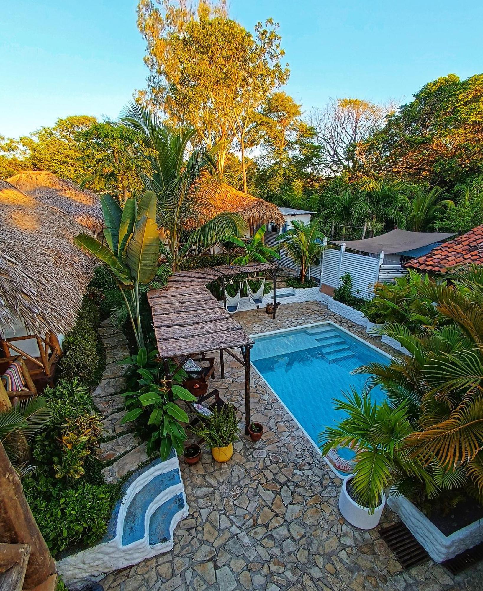 Cabanas Puesta Del Sol ลาส เปนีตาส ภายนอก รูปภาพ